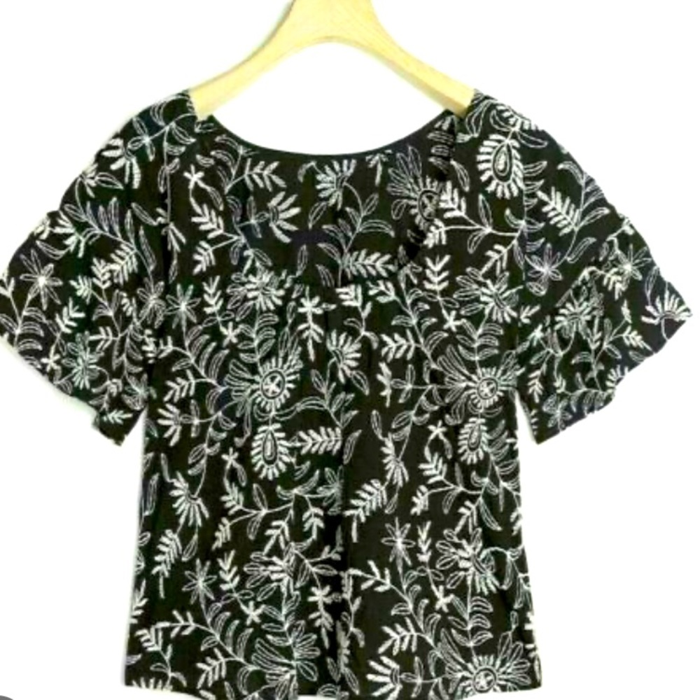 ANTHROPOLOGIE Cotton Blouse M Embroidered Rory Floral Short Sleeve Black White